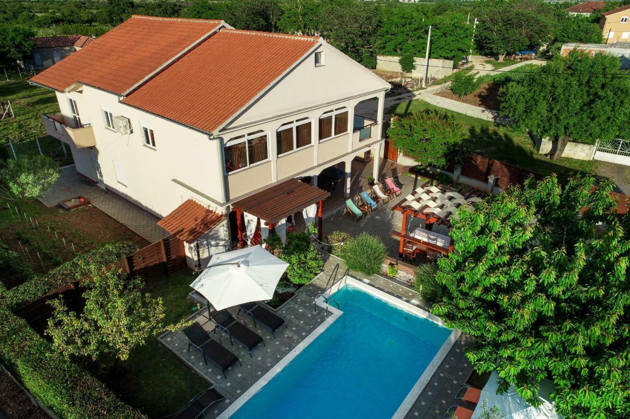 Villa Kuca Za Odmor Lukic à Donje Rastane Extérieur photo