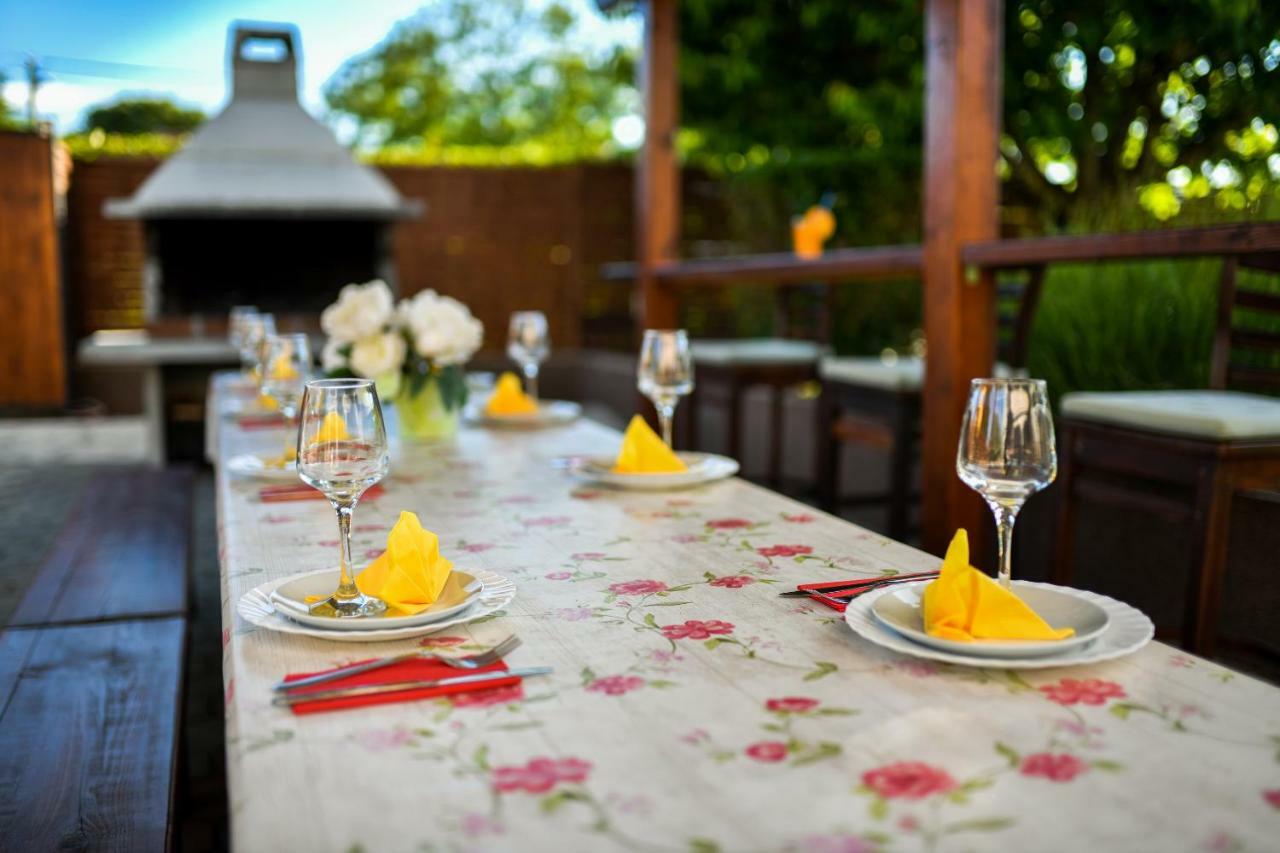 Villa Kuca Za Odmor Lukic à Donje Rastane Extérieur photo