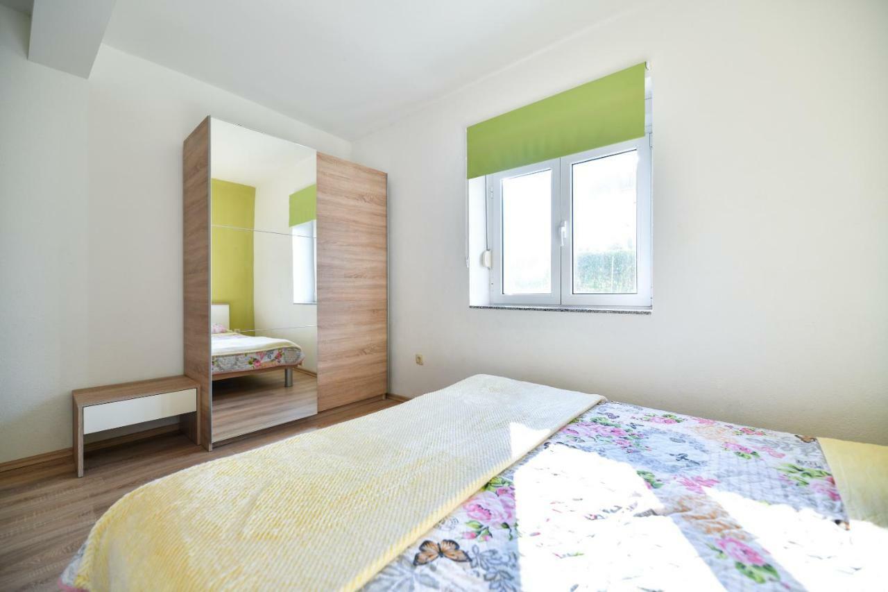 Villa Kuca Za Odmor Lukic à Donje Rastane Extérieur photo